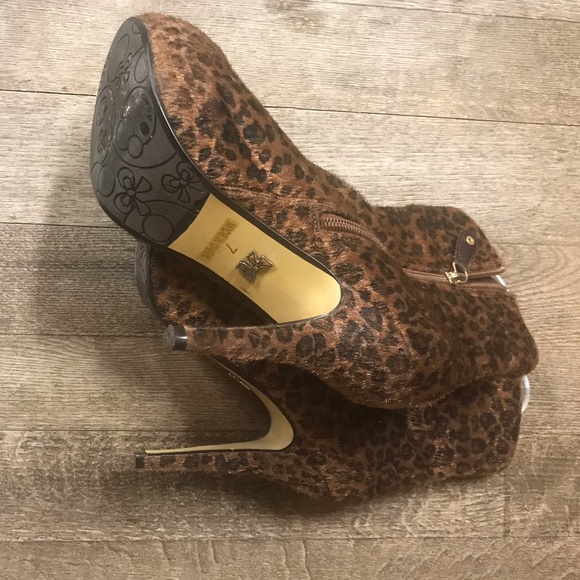 Dollhouse Size 7 Cheetah Print Stilettos - Picture 2 of 3